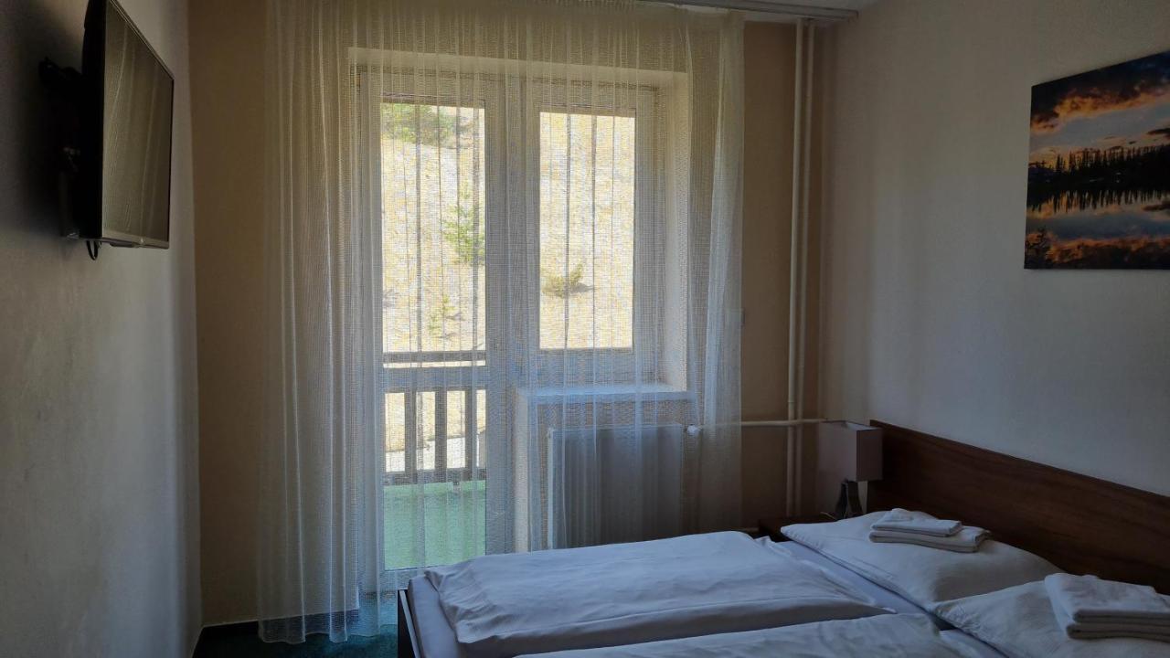 Hotel Sipox Štrba Buitenkant foto